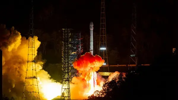 Китай вывел экспериментальный спутник на орбиту