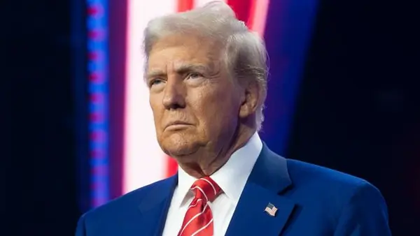 Вашингтон всколыхнули акции за импичмент Трампа: тысячи вышли на улицы