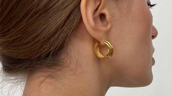 Какие ювелирные украшения можно выбрать на подарок: удачные идеи