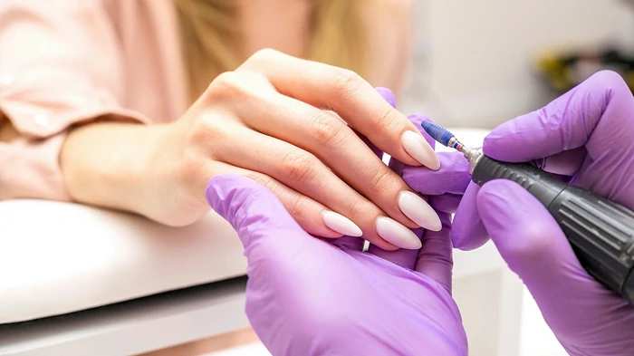 аппаратный маникюр