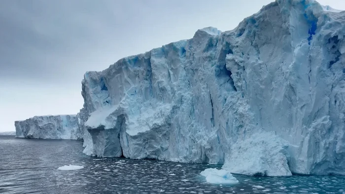 8 месяцев подо льдом Антарктиды: ученые пробрались в самый недоступный регион Земли (фото)