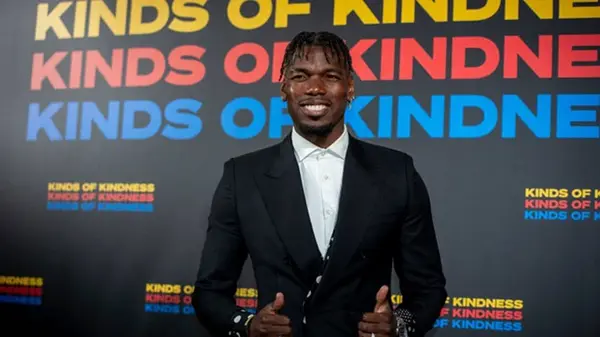 «Погоняем на верблюдах»: Погба стал представителем идеи верблюжьих заездов