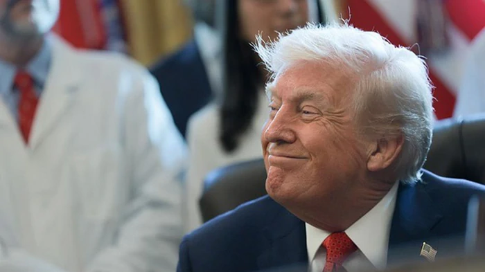 Трамп поручил к 2030 году развернуть ядерный реактор на Луне