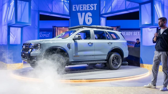 Почти Raptor: Ford показал мощный рамный внедорожник для суровых условий (фото)