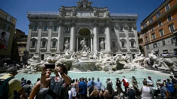В Риме сделают платным доступ к знаменитому фонтану