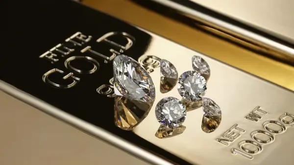 Золото против бриллиантов: что из этого ценнее и почему