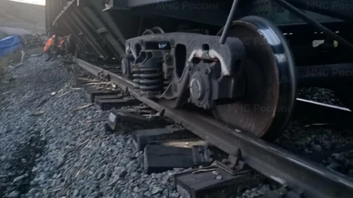 В России 35 вагонов сошли с рельсов