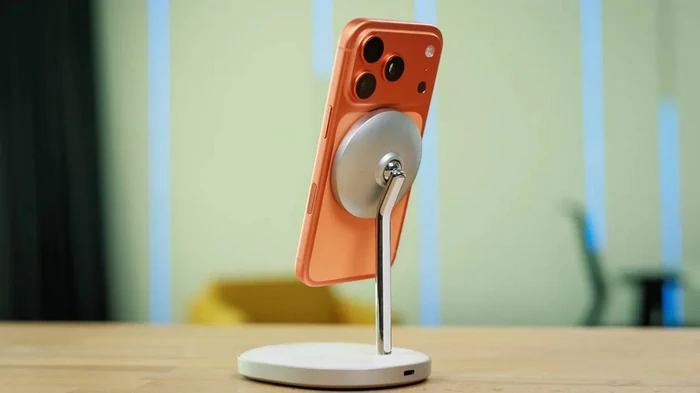 Тревожное открытие: аккумуляторы iPhone могут «вздуваться» в самолетах