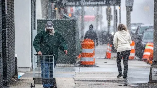 Снежный шторм в США: тысячи авиарейсов отменили, объявлено чрезвычайное положение