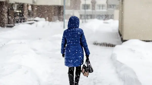 Зимнее ненастье в Днепре: синоптики предупреждают об опасности