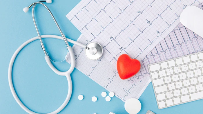 Почему по праздникам люди чаще жалуются на сердце: кардиолог предупредил об опасном синдроме