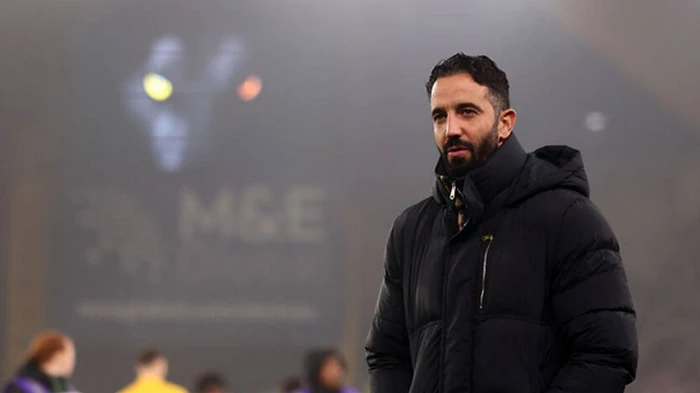 Смена тренеров после Фергюсона стоила Манчестер Юнайтед 100 млн фунтов