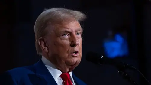 Трамп назвал оборону Гренландии «двумя собачьими упряжками»