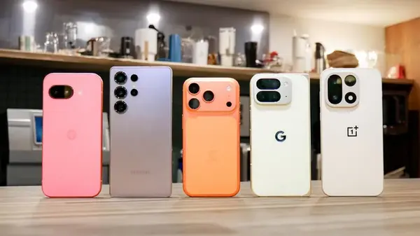 Названы лучшие смартфоны для покупки в начале 2026 года: от недорогих до топов