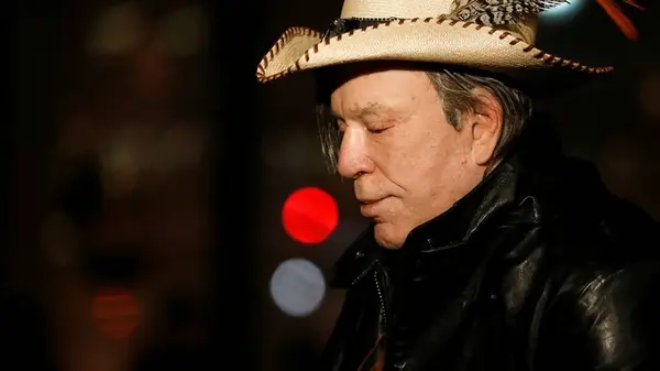 Микки Рурк на грани выселения из дома из-за долгов: актер открыл неожиданный сбор средств