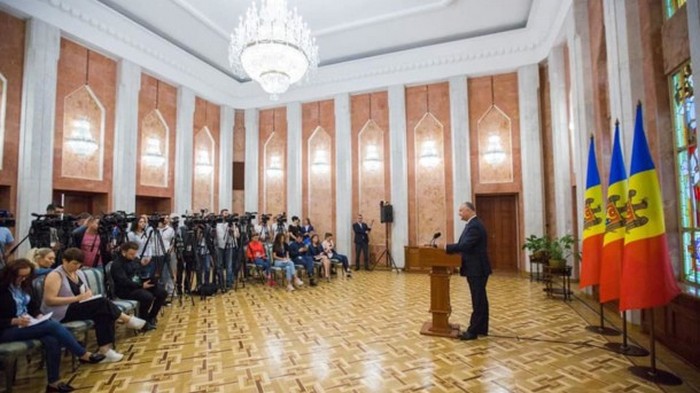 Президент Молдовы заявил, что готов распустить парламент