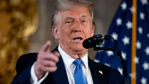 «Будет большая проблема»: Трамп грозит премьеру Гренландии за желание остаться с Данией