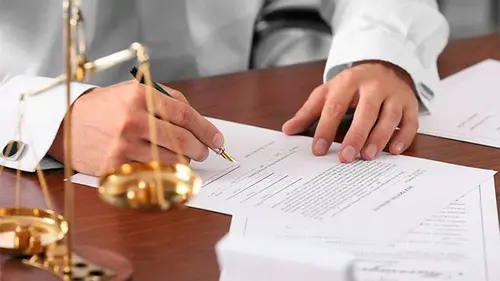 український нотаріус у Варшаві