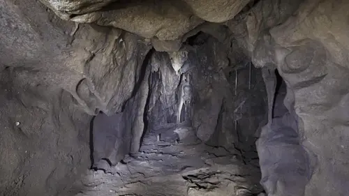 В Гибралтаре обнаружили скрытую пещеру, которая не открывалась 40 тысяч лет: что там нашли