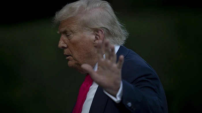 Американцы все меньше поддерживают Трампа — соцопрос