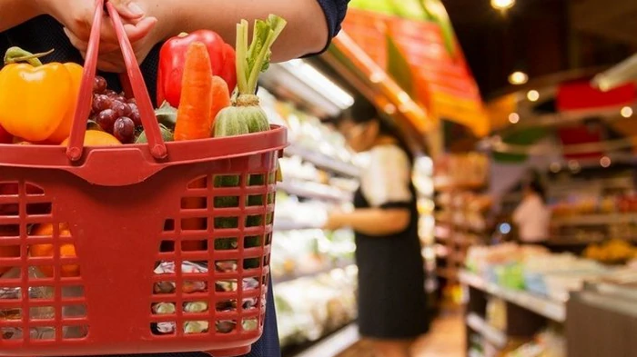 Яйца и овощи бьют рекорды: почему дорожают продукты и что будет весной