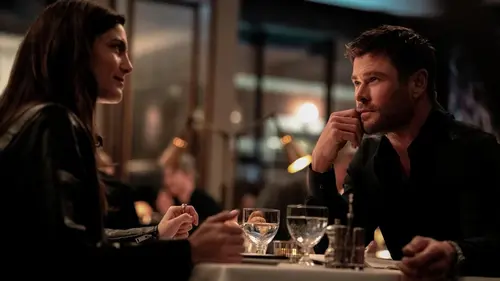 «Грозовой перевал» и «Ограбление в Лос-Анджелесе»: главные кинопремьеры недели