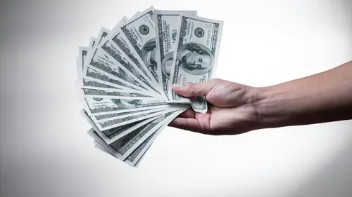 Доллар превращается в токсичную валюту из-за выходок Трампа, — The Economist