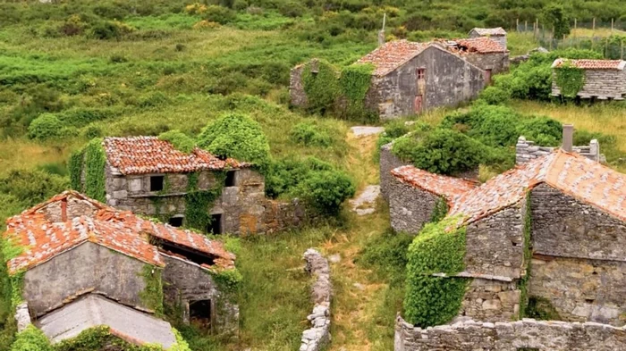 В Испании продают заброшенную деревню по смешной цене
