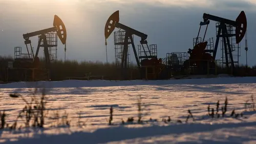 Цены на нефть взлетели почти на 10%