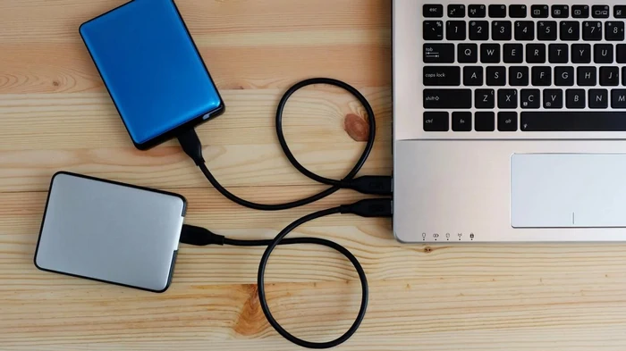 Названы более надежные альтернативы USB-флешкам для длительного хранения данных