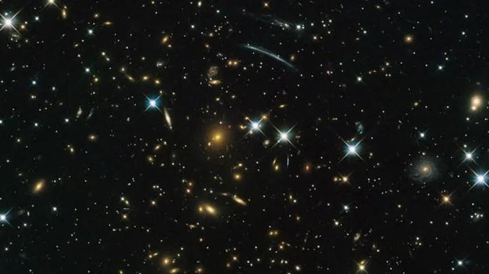 Возраст Вселенной оказался совсем другим: он не соответствует имеющимся теориям