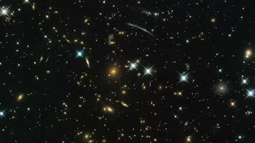 Возраст Вселенной оказался совсем другим: он не соответствует имеющимся теориям