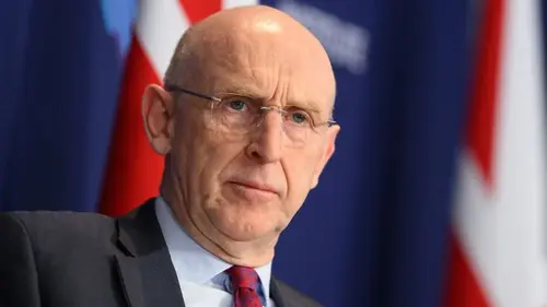 Британия отправила истребители на защиту ОАЭ от Ирана: министр раскрыл их миссию