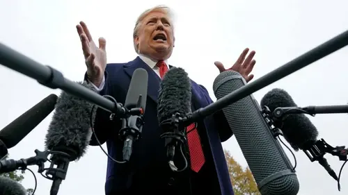 «Трусы, мы это запомним»: Трамп устроил истерику в соцсети