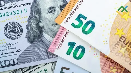 Украинцы массово скупают валюту: что будет с курсом доллара в ближайше...