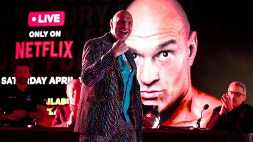 Фьюри включил в планы бой с известным оппонентом украинца