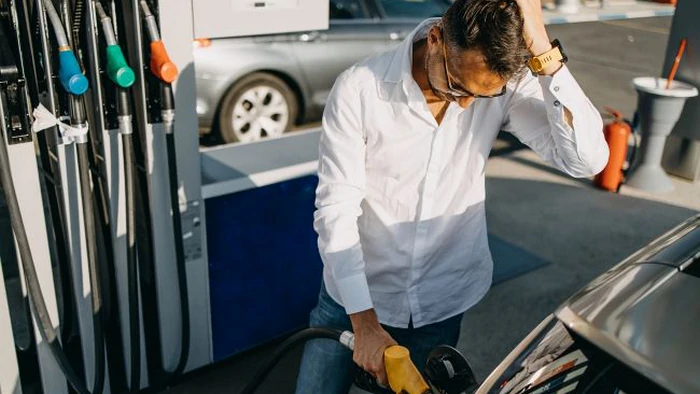 Падение мировых цен на горючее: аналитики назвали конкретные сроки