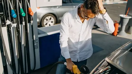 Падение мировых цен на горючее: аналитики назвали конкретные сроки