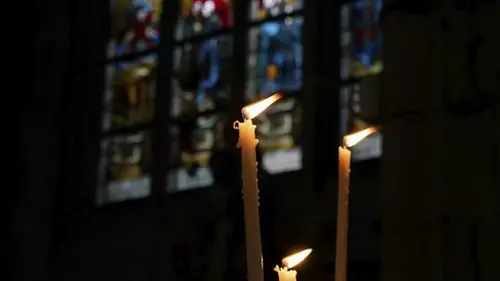 В Иерусалиме сошел Благодатный огонь