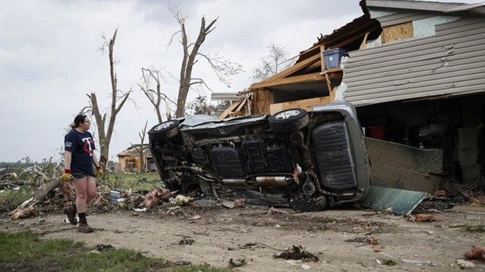 В США 130 человек получили ранения во время торнадо (видео)