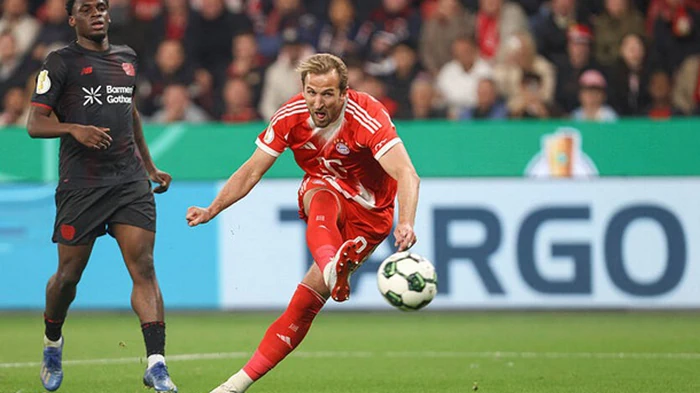 Бавария стала первым финалистом Кубка Германии