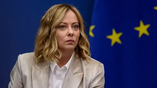 Мелони прошлась по Трампу из-за «неприемлемых» слов о Папе Римском