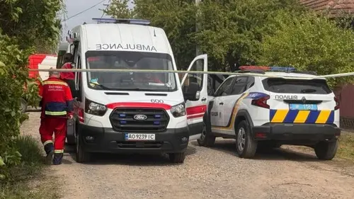 Похитил женщину с ребенком и стрелял в полицейских. На Закарпатье прои...