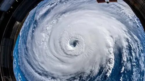 Вдвое больше стихийных бедствий обрушилось на Землю: названо то, что усиливает ущерб