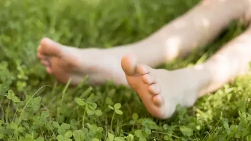 Эти 5 привычек разрушают здоровье ног: проверьте себя прямо сейчас