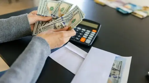 Какую сумму денег нельзя хранить в банке и почему: об этом нужно знать каждому