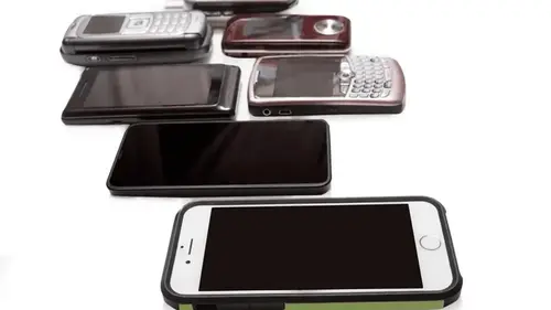 Этот телефон стал самым продаваемым за всю историю: iPhone даже не в т...
