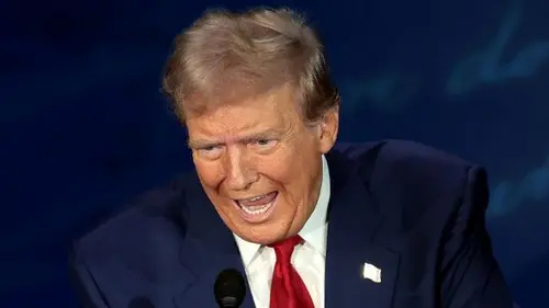 Трамп выдвинул ЕС ультиматум и угрожает пошлинами на авто