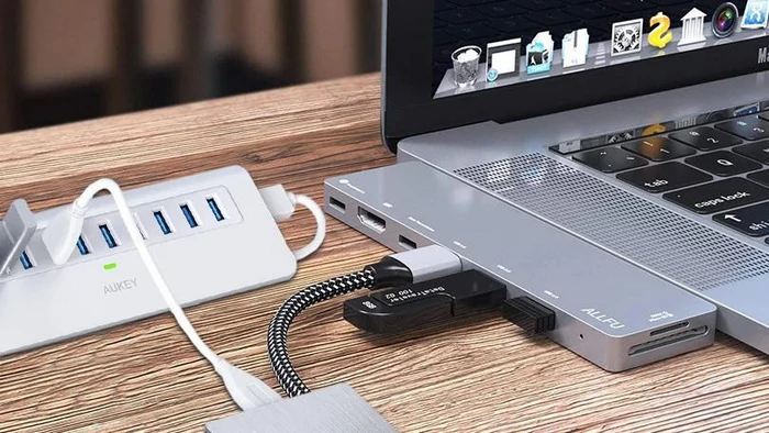 5 устройств, которые нужно всегда подключать напрямую, а не через USB-хаб