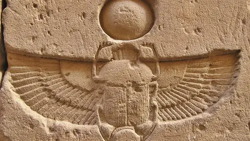 Египетский амулет нашли в гробнице в Испании, ученые не знают, как он туда попал